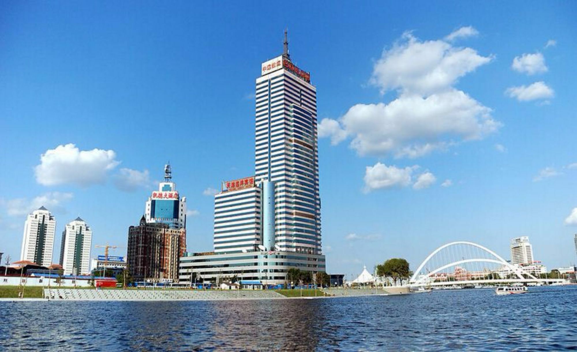 Ocean Hotel Tianjin Exterior photo